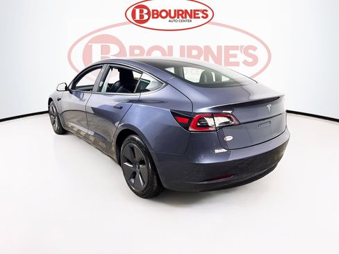 Used 2023 Tesla Model 3 Standard Range image 9