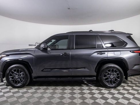Used 2024 Toyota Sequoia Platinum image 6