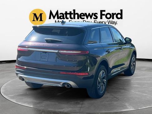 Used 2023 Lincoln Corsair AWD image 5