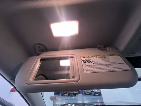 Used 2021 Toyota RAV4 XLE image 32