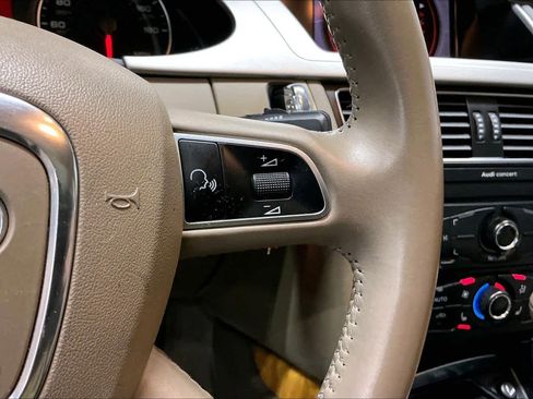 Used 2010 Audi A4 2.0T Premium image 21