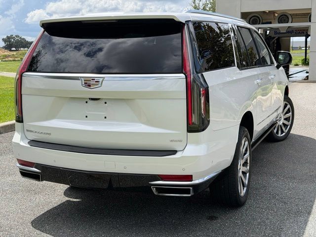 Used 2023 Cadillac Escalade ESV Premium Luxury Platinum AWD/4WD image 9
