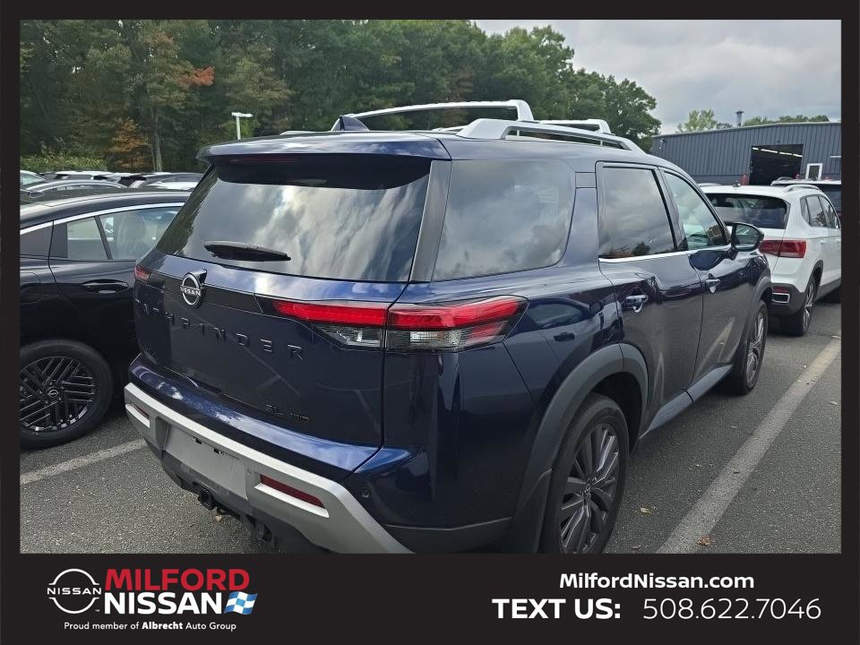 Certified 2024 Nissan Pathfinder SL w/ SL Premium Package AWD/4WD image 5