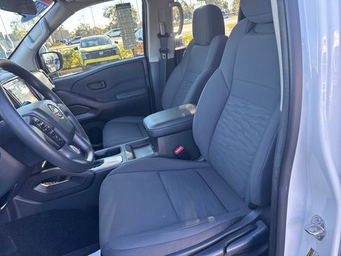 Certified 2024 Nissan Frontier S image 24