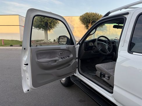 Used 2003 Toyota Tacoma PreRunner image 14