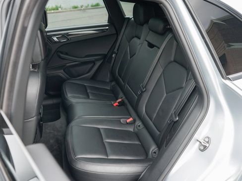 Used 2016 Porsche Macan S AWD/4WD image 36