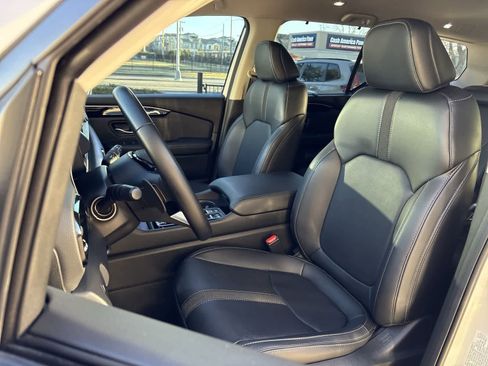 Used 2023 Honda Pilot EX-L image 10