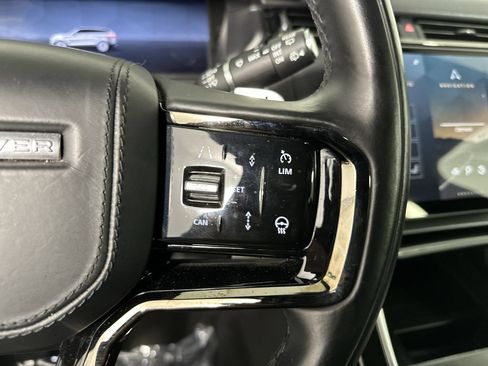 Used 2025 Land Rover Range Rover Velar Dynamic SE AWD/4WD image 8