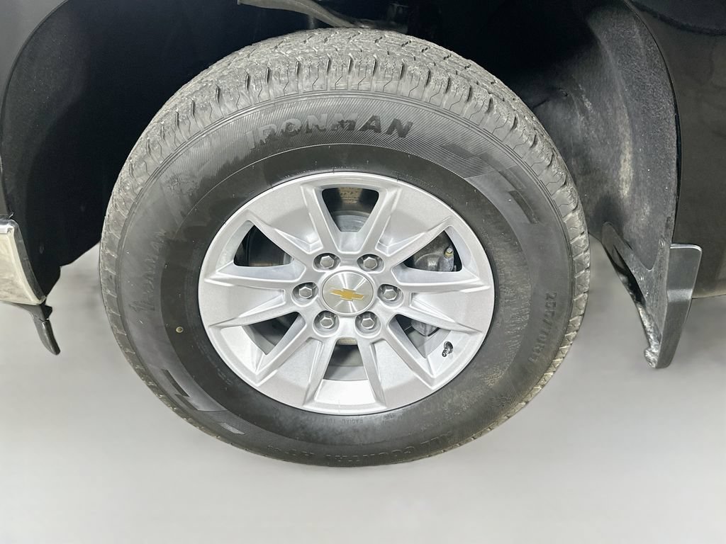 Used 2025 Chevrolet Silverado 1500 LT RWD image 8