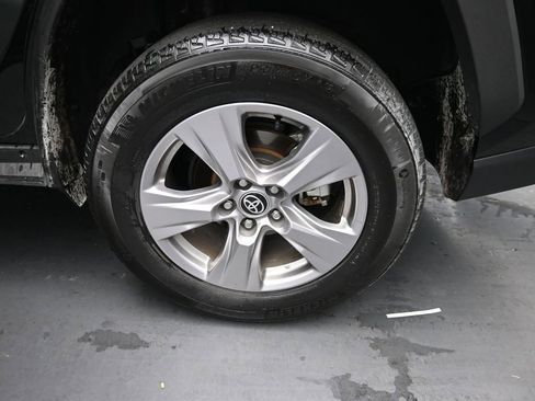 Used 2024 Toyota RAV4 XLE image 17