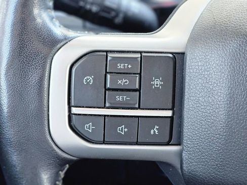 Used 2024 Ford Expedition Max XLT image 17