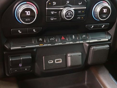 Used 2020 Chevrolet Silverado 1500 RST w/ All-Star Edition image 28