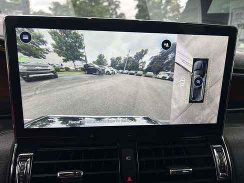 Certified 2023 Lincoln Navigator Reserve AWD/4WD image 25