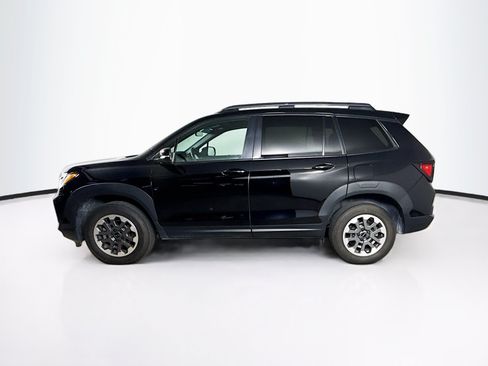 Certified 2025 Honda Passport TrailSport image 7