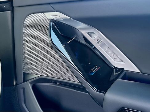 New 2026 BMW 740i w/ Executive Package image 19