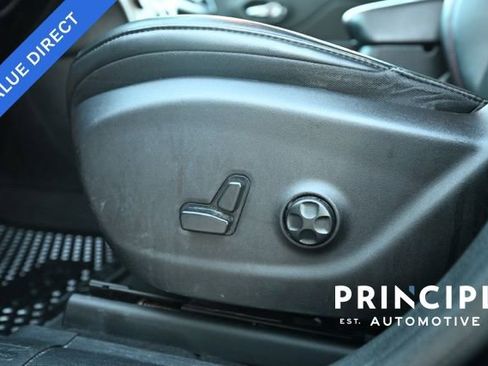 Used 2020 Jeep Cherokee Trailhawk image 23