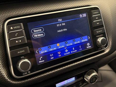 Used 2019 Nissan Kicks SV image 12