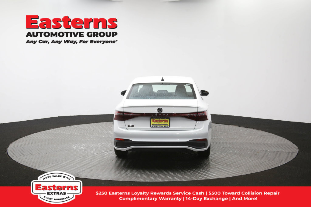 Used 2025 Volkswagen Jetta Sport FWD image 37