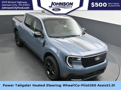 New 2025 Ford Maverick Lariat w/ Black Appearance Package