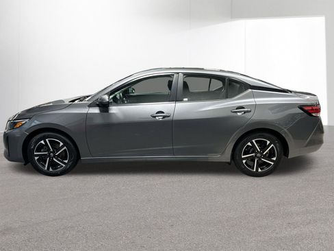 Certified 2024 Nissan Sentra SV FWD image 34