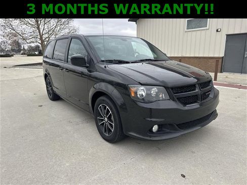 Used 2018 Dodge Grand Caravan SE image 1