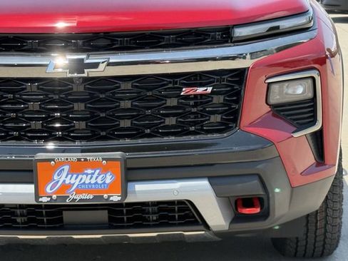 New 2026 Chevrolet Traverse Z71 w/ Enhanced Driving Package image 9