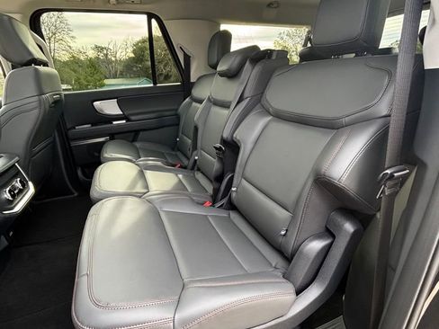 Used 2025 Ford Expedition Max Active image 15