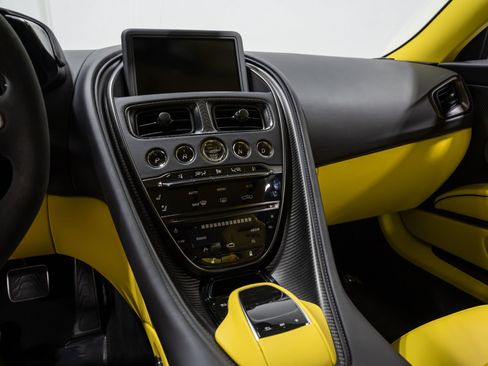 Used 2023 Aston Martin DBS Coupe RWD image 43