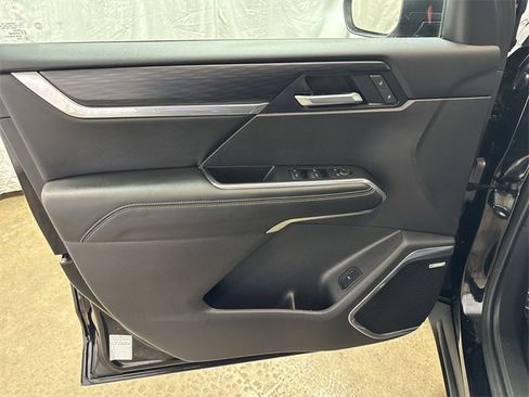 Certified 2025 GMC Acadia Elevation image 23