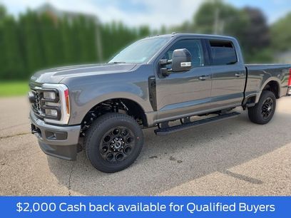 New 2026 Ford F250 Lariat w/ Black Appearance Package