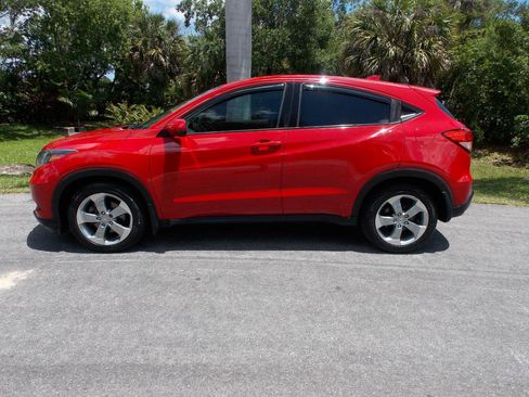 Used 2017 Honda HR-V LX image 4