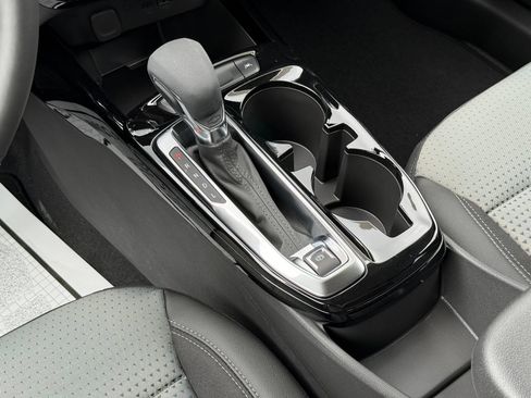 New 2026 Chevrolet Trax LT w/ Midnight Edition FWD image 19