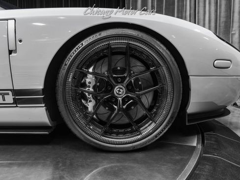 Used 2005 Ford GT RWD image 48