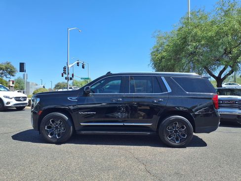 Used 2021 GMC Yukon SLT w/ SLT Luxury Plus Package AWD/4WD image 9