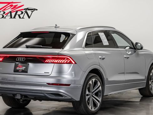 Used 2022 Audi Q8 Premium Plus image 5
