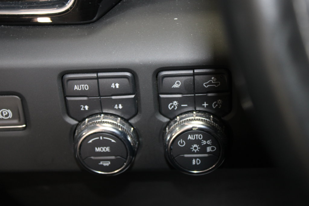 Used 2023 GMC Sierra 1500 Denali AWD/4WD image 39