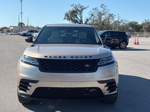 Used 2022 Land Rover Range Rover Velar R-Dynamic S image 8