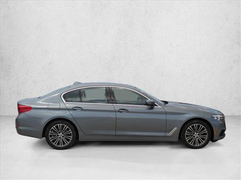 Used 2020 BMW 530i xDrive w/ Premium Package AWD/4WD image 4