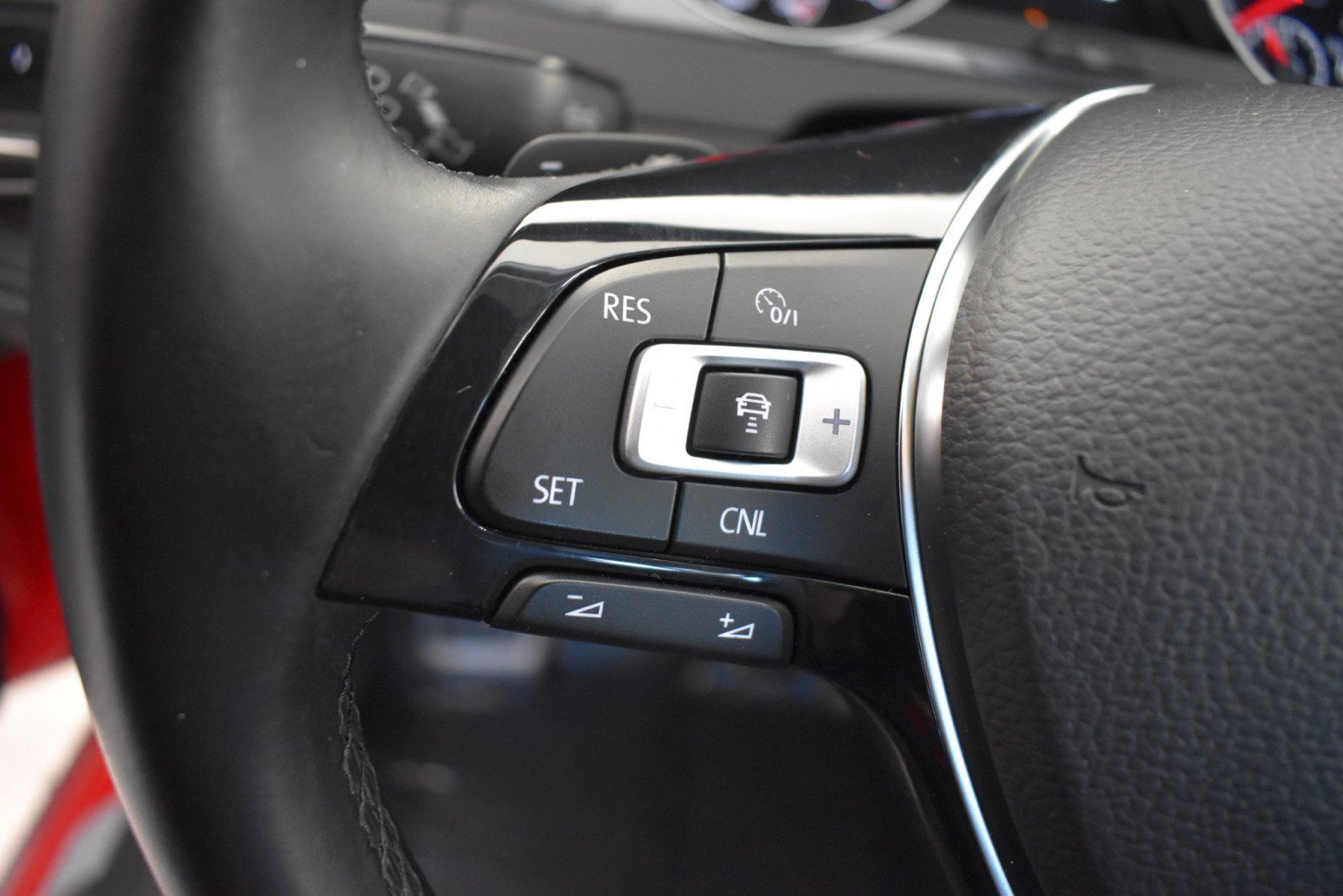 Used 2018 Volkswagen Golf Alltrack AWD/4WD image 12
