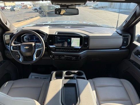 Used 2025 Chevrolet Silverado 3500 LTZ image 23