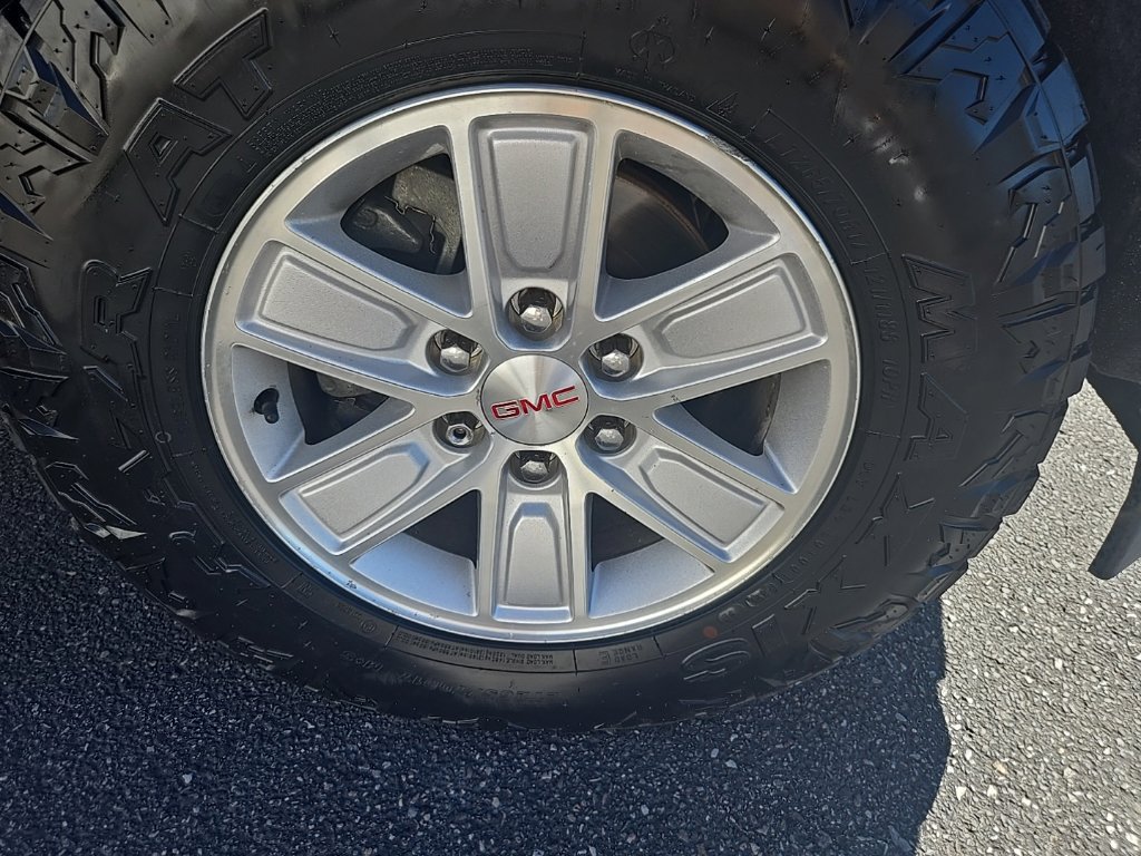 Used 2016 GMC Sierra 1500 SLE w/ SLE Value Package AWD/4WD image 35