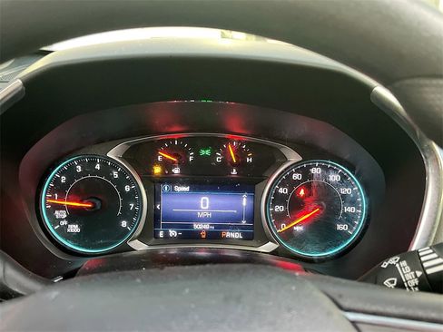 Used 2022 Chevrolet Equinox LS w/ LS Convenience Package image 12