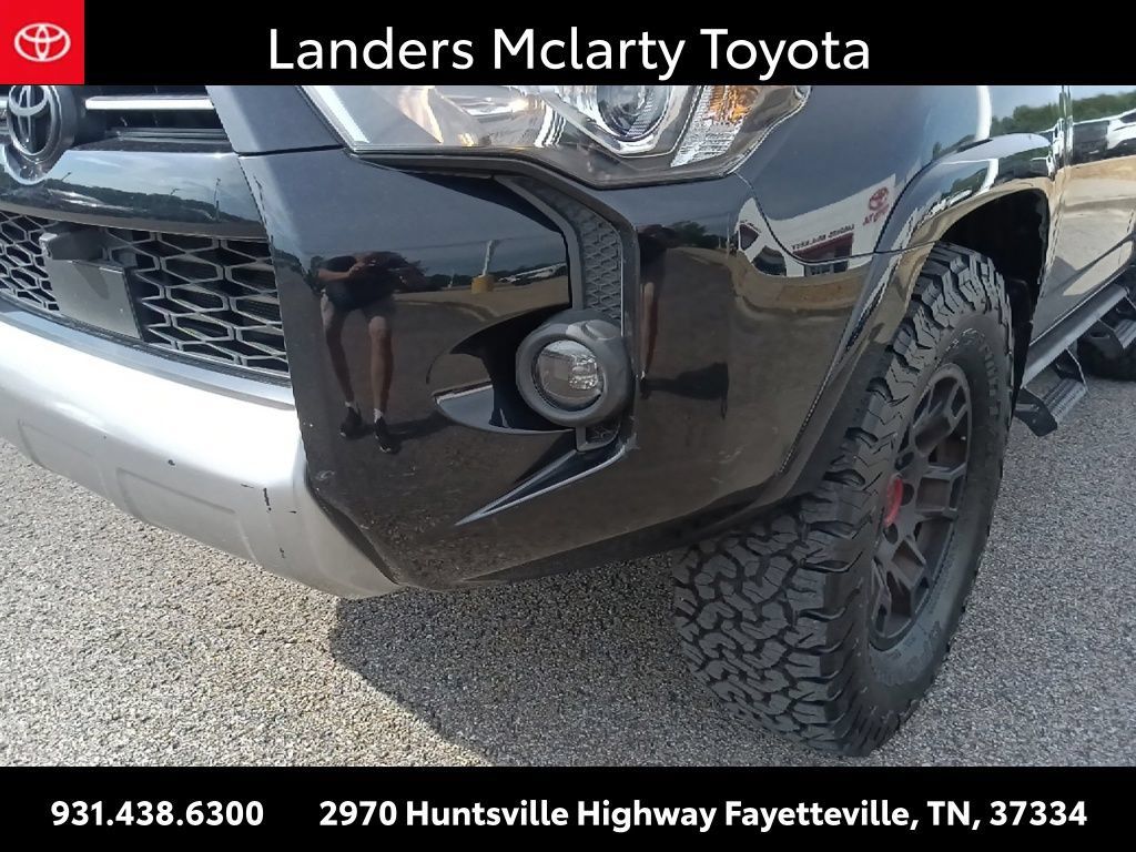 Used 2022 Toyota 4Runner TRD Off-Road Premium w/ TRD Black Wheel Package (TMS) AWD/4WD image 9