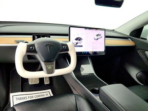 Used 2020 Tesla Model Y Long Range image 12