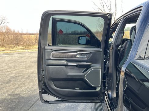 Used 2023 RAM 1500 Laramie image 39