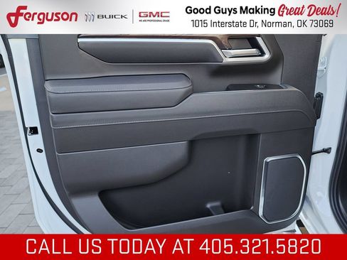 New 2026 GMC Sierra 2500 SLT w/ Max Trailering Package AWD/4WD image 43
