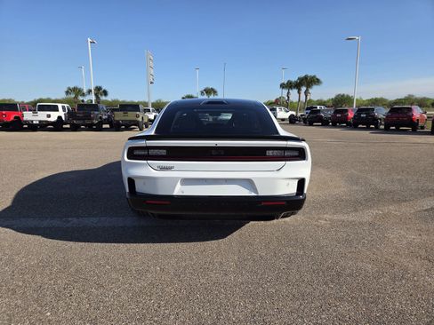 Used 2024 Dodge Charger Daytona Scat Pack w/ Plus Group AWD/4WD image 6