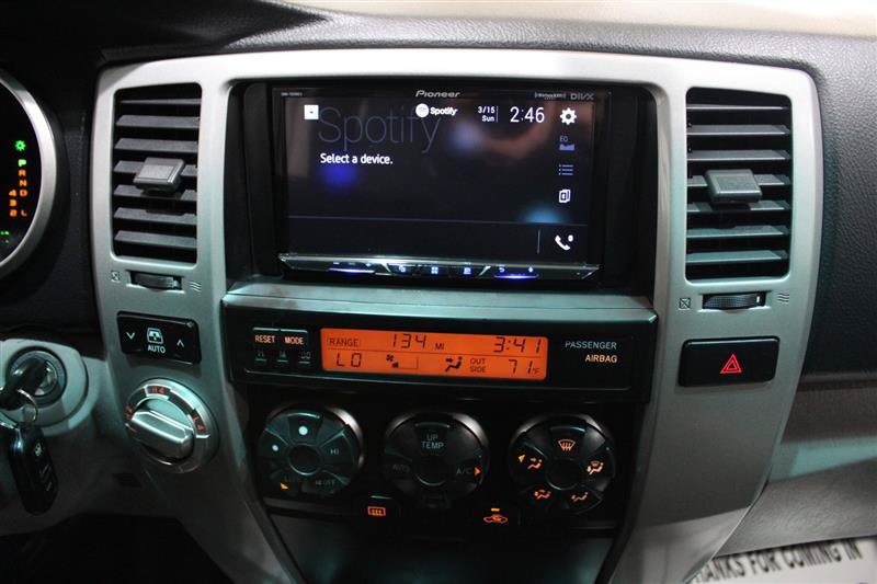 Used 2007 Toyota 4Runner SR5 AWD/4WD image 17