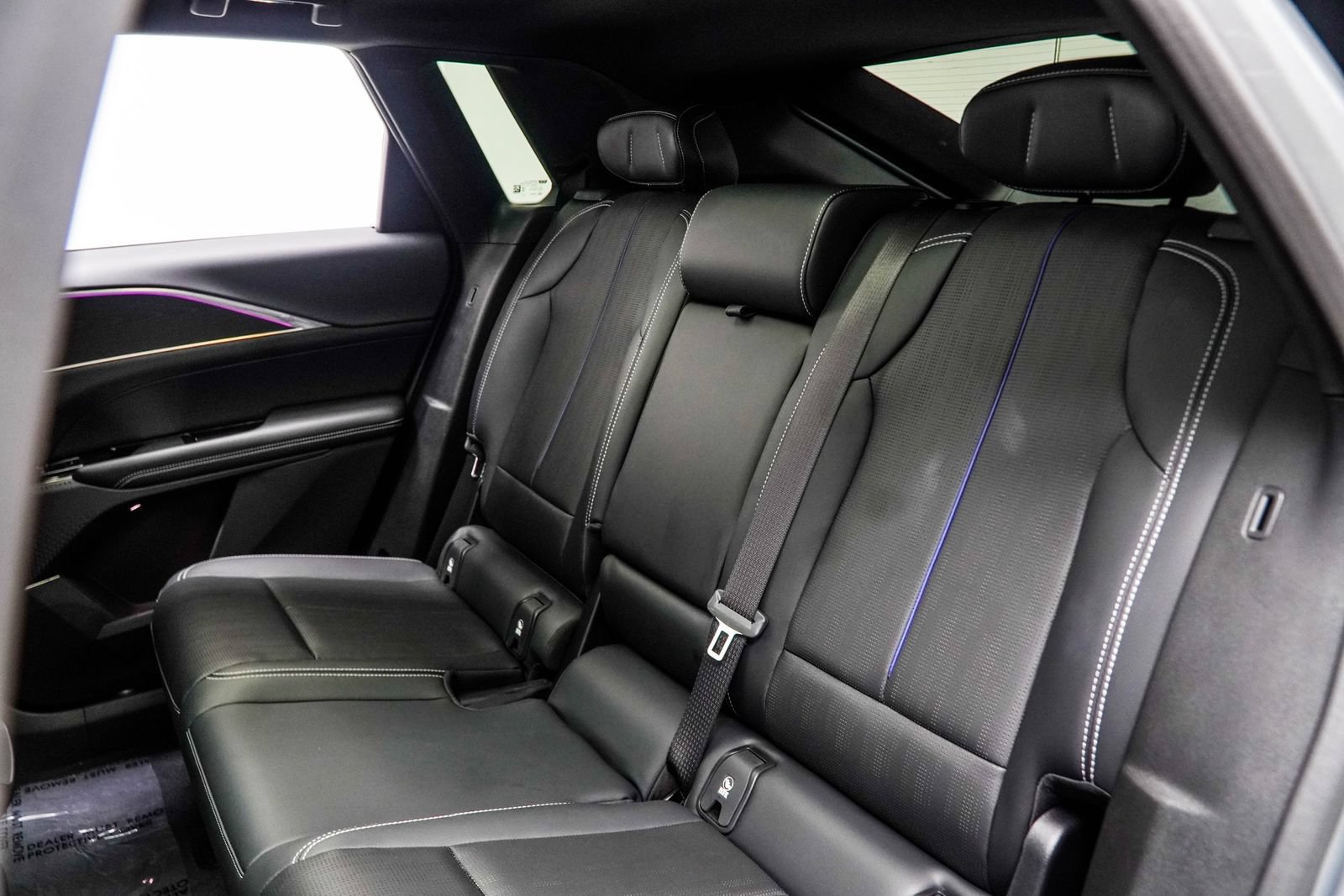 Used 2024 Cadillac Lyriq Sport RWD image 39