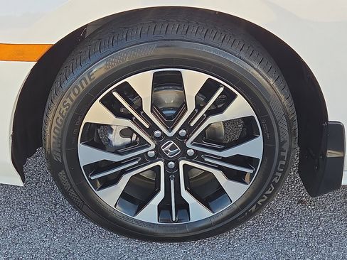 Used 2026 Honda Odyssey Elite image 7